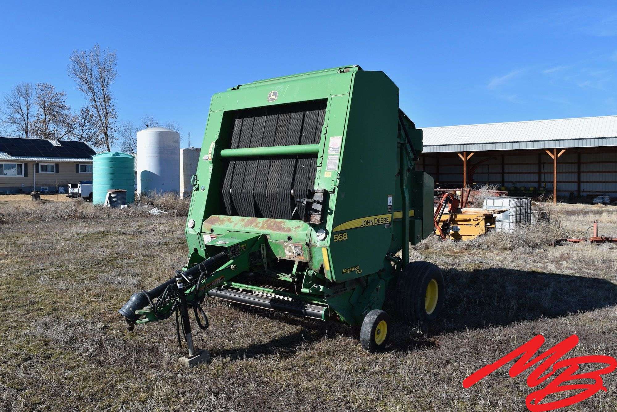 John Deere  568 MegaWide Plus Baler