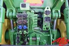 2013 John Deere  8285R Tractor (3,862hrs)