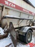 Ford L8000 Feed Truck W/ Harsh Haysizor 16Z24 Box