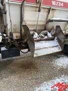 Ford L8000 Feed Truck W/ Harsh Haysizor 16Z24 Box