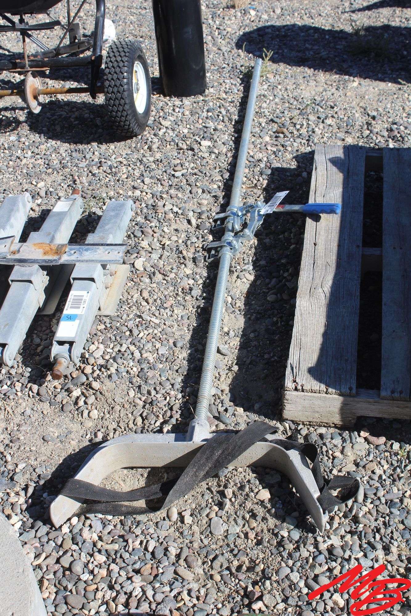 Stone Mfg. Calf Puller