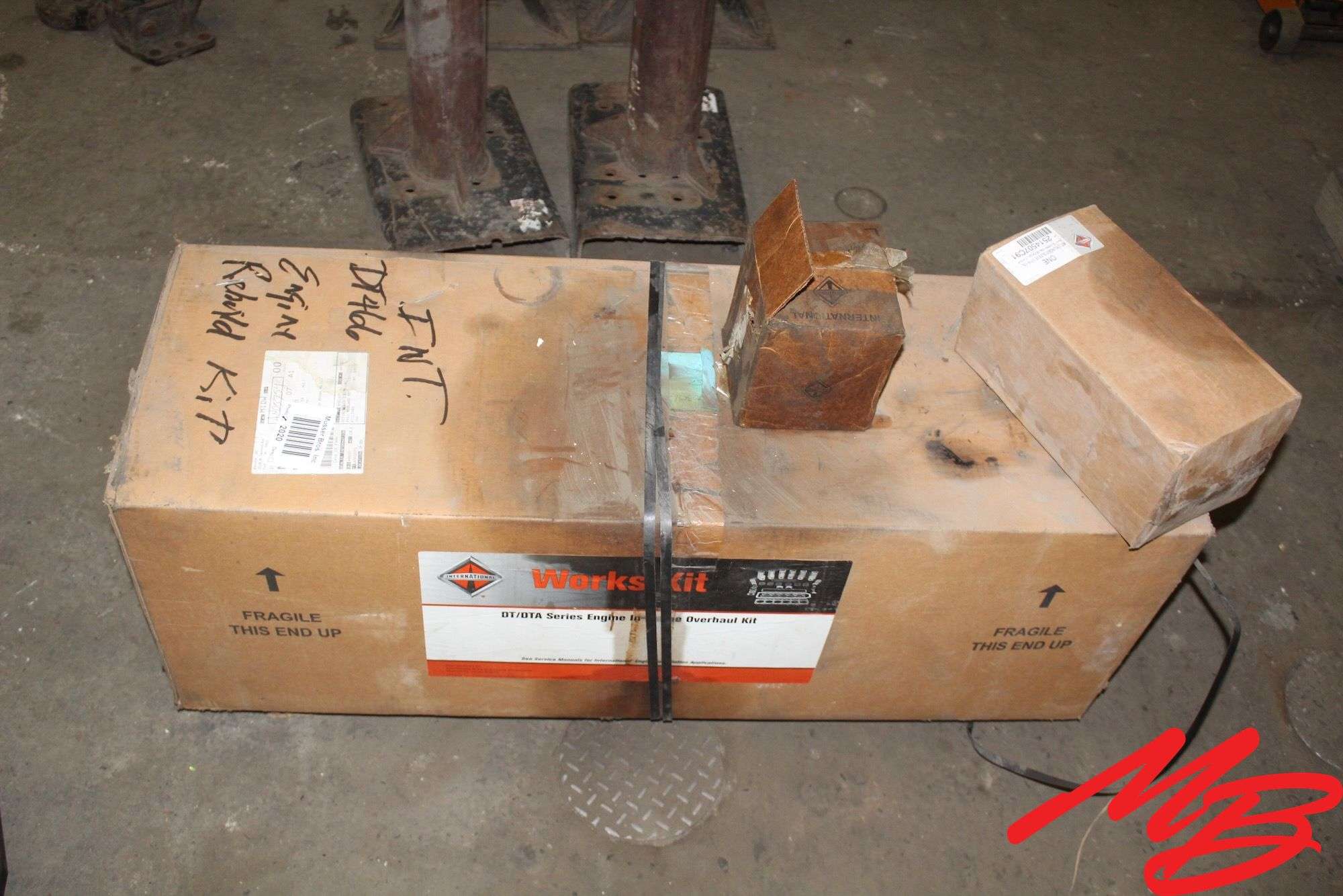 International DT 466 Rebuild Kit (new in box)