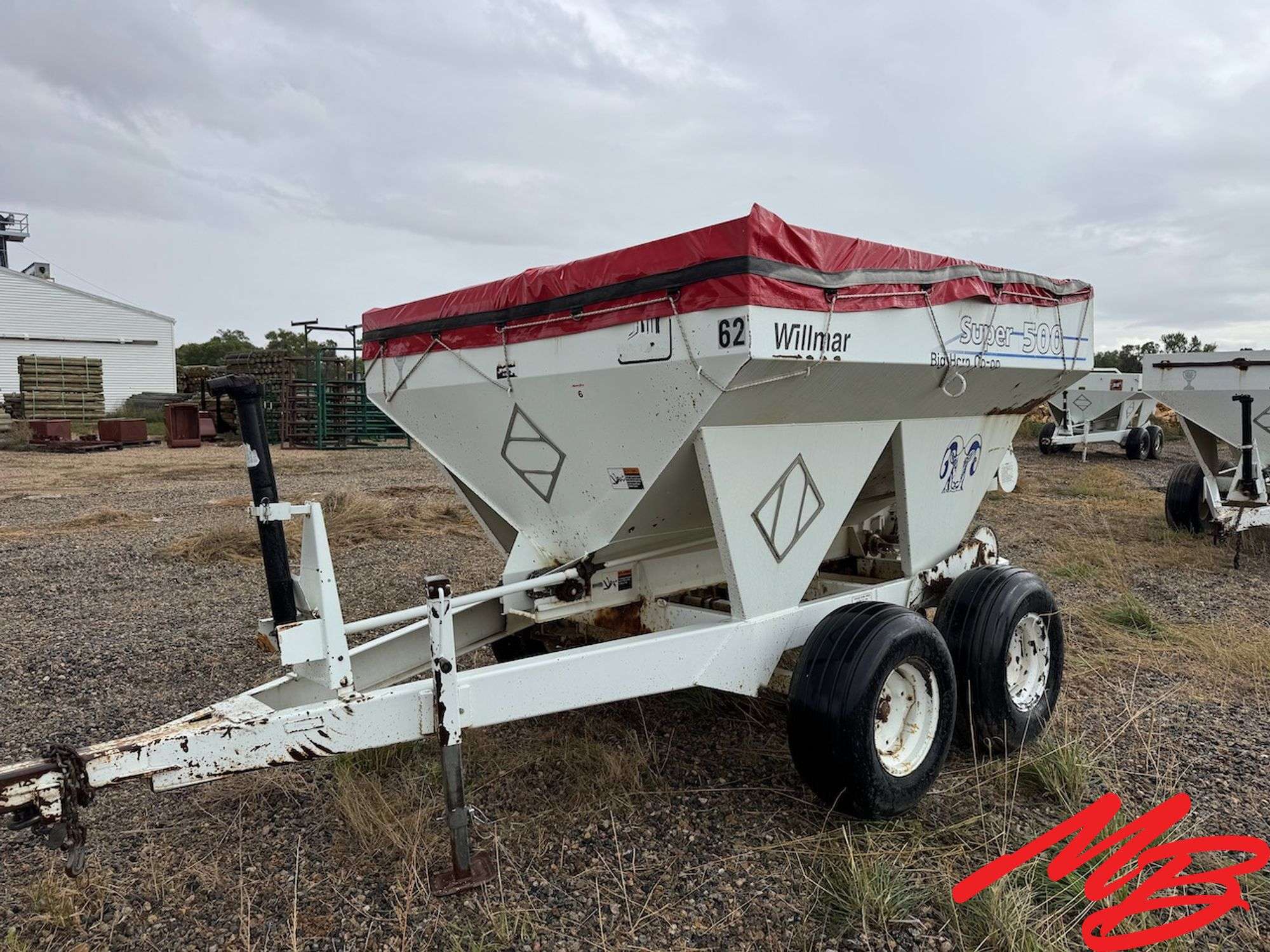 Willmar Super 500 Fertilizer Cart