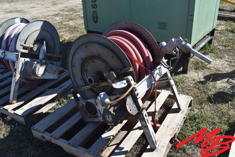 12v Hose Reel w/1-1/4" Hose