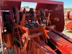 MF Hesston 1841 In-Line Baler