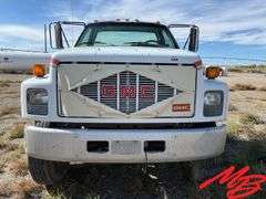 1993 GMC C7000 Topkick C Series SL Truck, 433,207 Miles