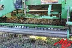 John Deere  568 Round MegaWide Plus Baler