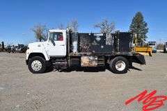 1985  Ford  8000 LN Service Truck