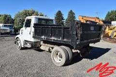 2001  INTERNATIONAL  4700 LPX Dump Truck