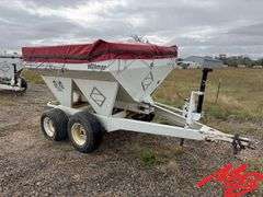 Willmar Super 500 Fertilizer Cart