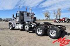 2020  Peterbilt  567 Semi Truck