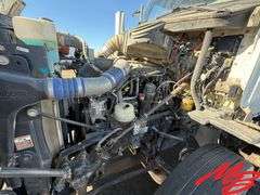 2015 Peterbilt Semi Truck