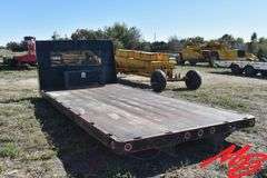 Steel Flatbed 17'9x8' w/Metal Toolbox