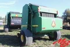 John Deere  568 Round MegaWide Plus Baler