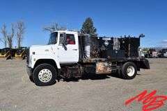 1985  Ford  8000 LN Service Truck