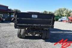2001  INTERNATIONAL  4700 LPX Dump Truck