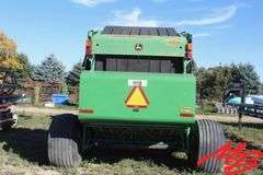 John Deere  568 Round MegaWide Plus Baler