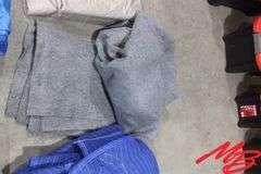 (5) Moving Blankets
