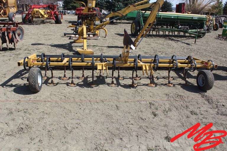 North Star  AV12 Arena Vator II  12'