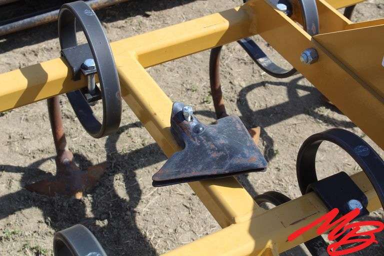 North Star  AV12 Arena Vator II  12'