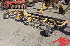 North Star  AV12 Arena Vator II  12'