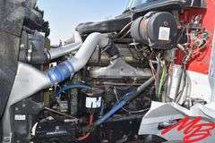 2000  International  9200 Semi-Truck
