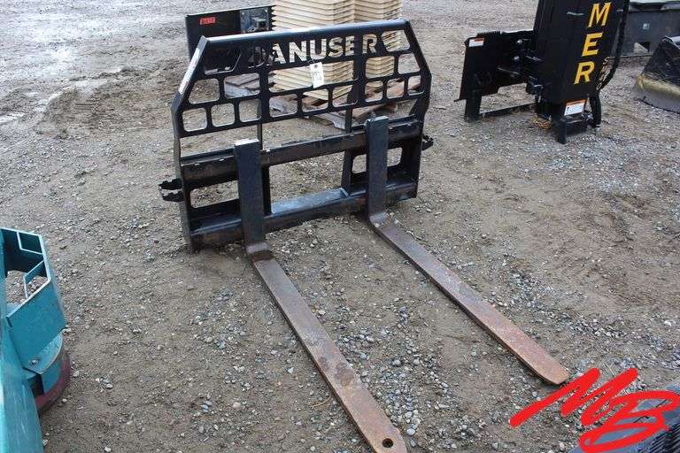 Danuser Skidsteer Pallet Forks, 48" Forks