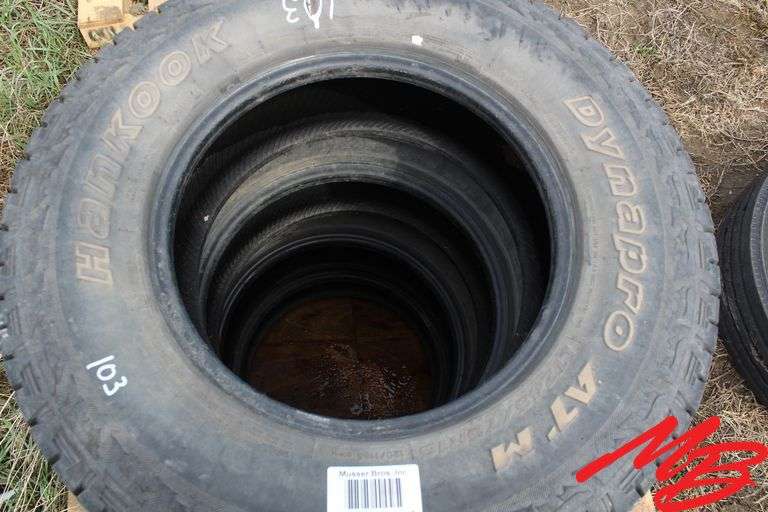 (4) Tires, LT245/75R16, (fr)