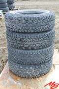 (4) Tires, LT245/75R16, (fr)