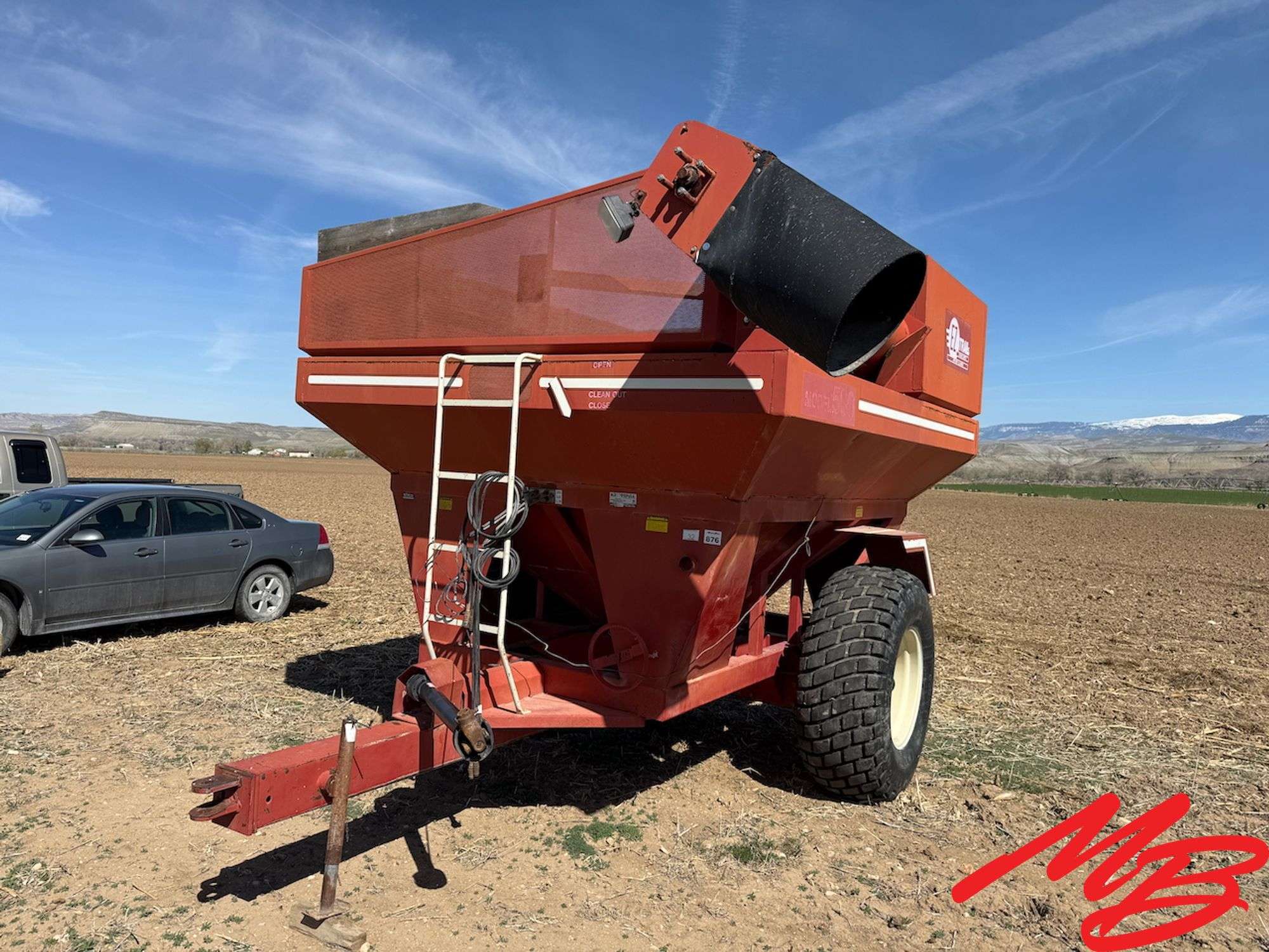 E-Z Trail Model 500 Grain Cart