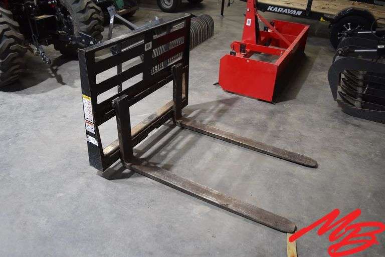 Skidsteer Pallet Forks, 48" Forks, Skidsteer Mount