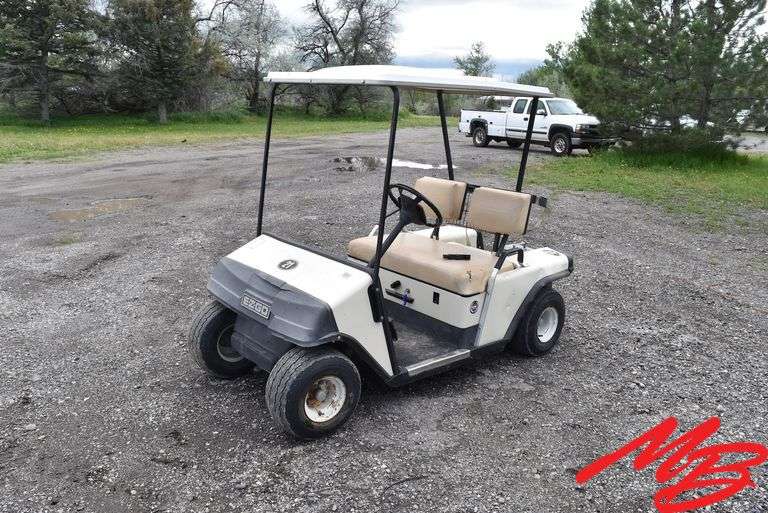 E-Z-Go Golf Cart