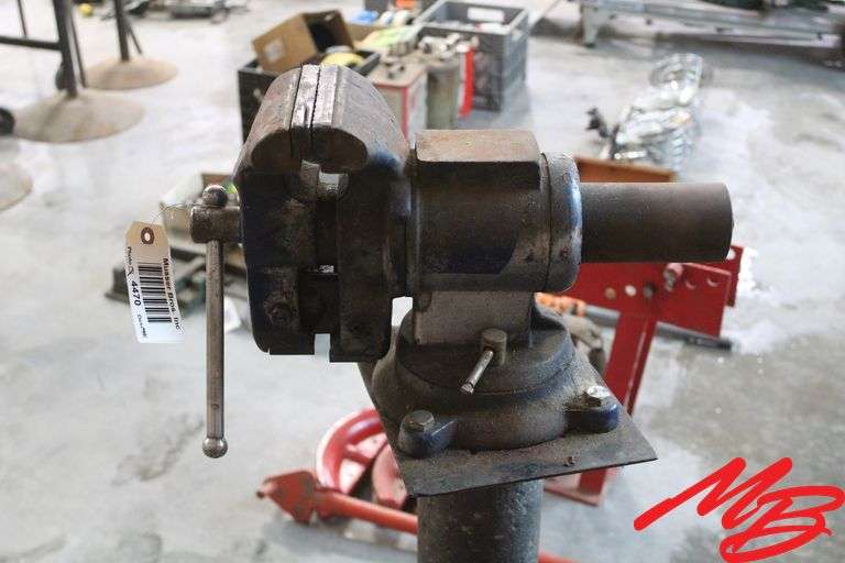 5" Vise On Stand