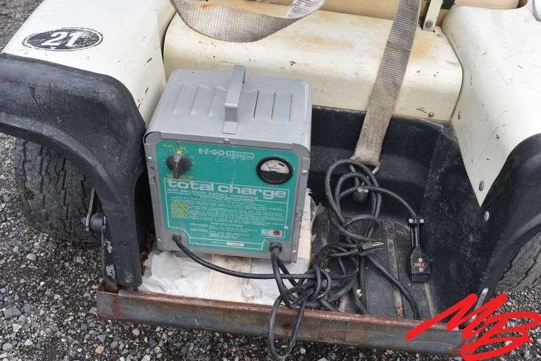 E-Z-Go Golf Cart