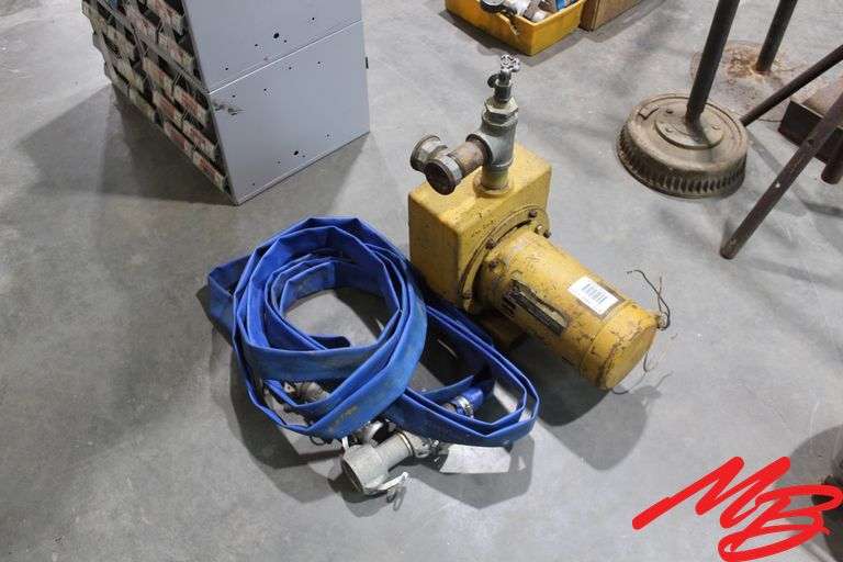 Sears Electric Water Pump with 1-1/2" Hose & 2" Hose