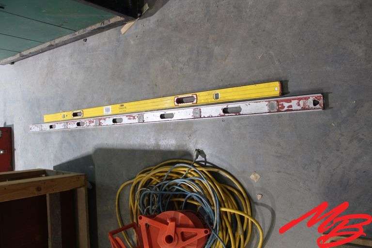 (2) Levels, 8'x6'7"