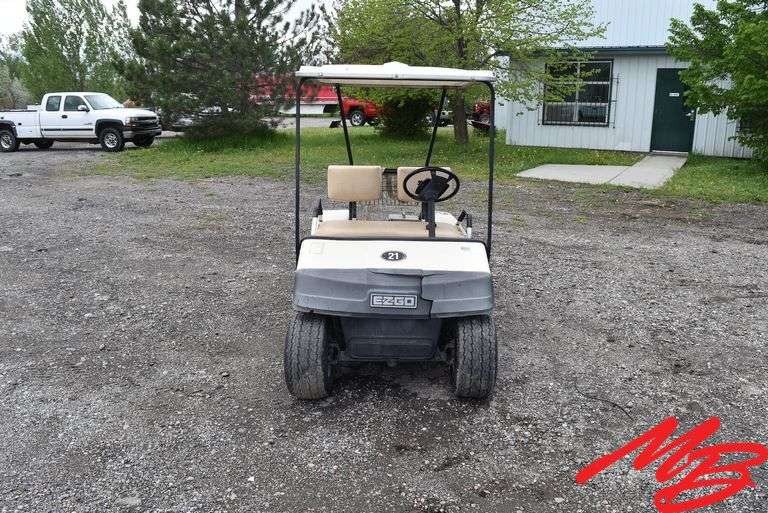 E-Z-Go Golf Cart