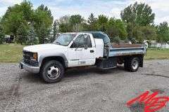 1997 Chevy 3500 HD Regular Cab 2WD Dump Truck