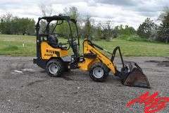 2020 Schaffer 2428 Mini Articulating Loader