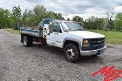 1997 Chevy 3500 HD Regular Cab 2WD Dump Truck
