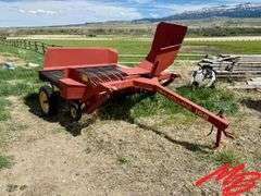 New Holland 166 Hay Inverter