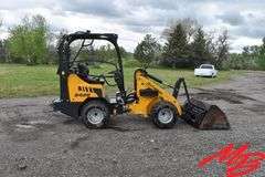 2020 Schaffer 2428 Mini Articulating Loader