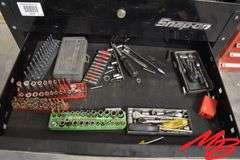 Snap-On Rolling Tool Chest 32.5x20.5x43 w/Assorted Tools