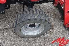 Mahindra 1635 HST Tractor w/1635 L Loader