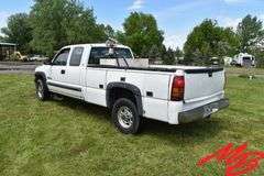 2001 Chevy 2500HD Extended Cab Long Box 4x4 Pickup