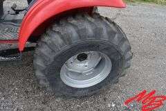 Mahindra 1635 HST Tractor w/1635 L Loader