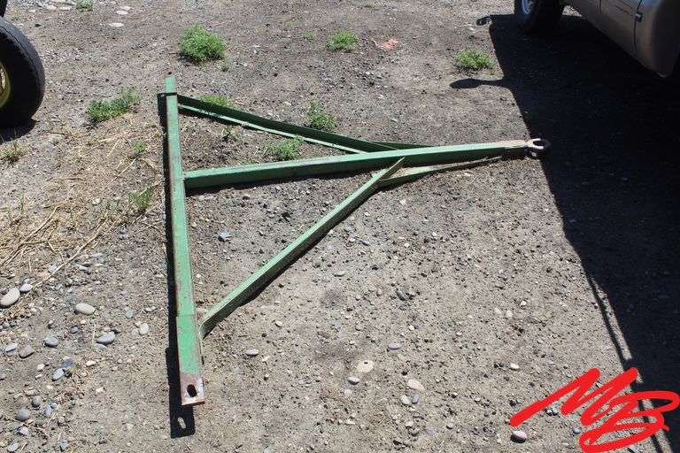 (2)  John Deere  Hoe Drills w/Tow Together Bar   8'