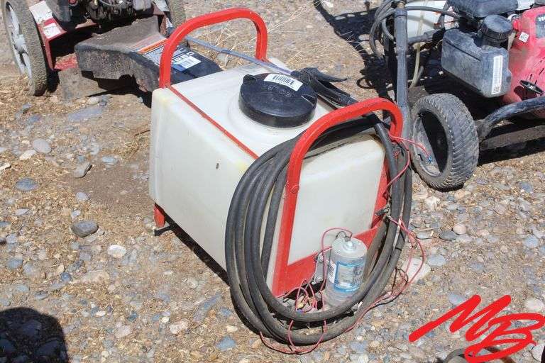 Solar 11gal Sprayer 12v w/Hose & Wand