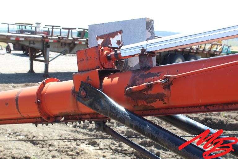 Brandt 50'x 7" Grain Auger w/Manual Mover