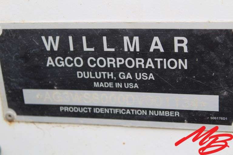Willmar Super 800 Fertilizer Spreader